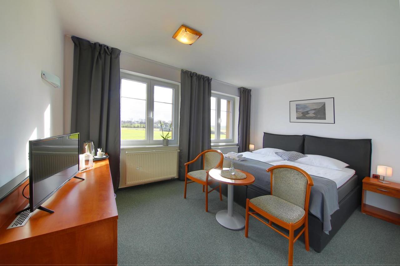 Hotel Brada Jičín 外观 照片