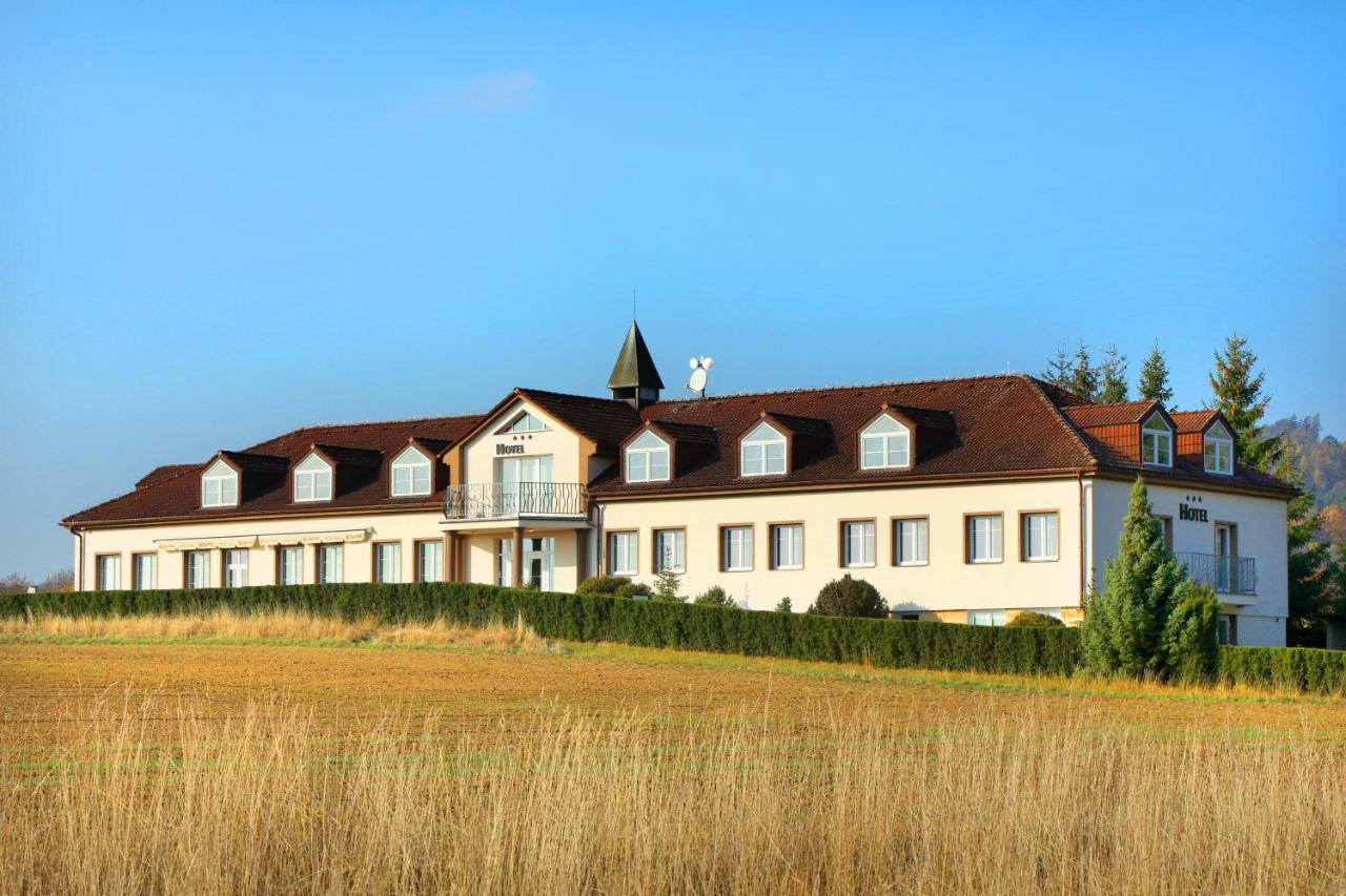 Hotel Brada Jičín 外观 照片