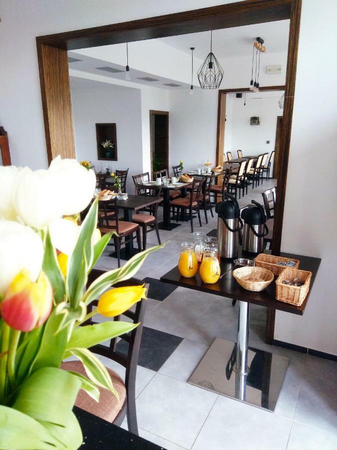 Hotel Brada Jičín 外观 照片